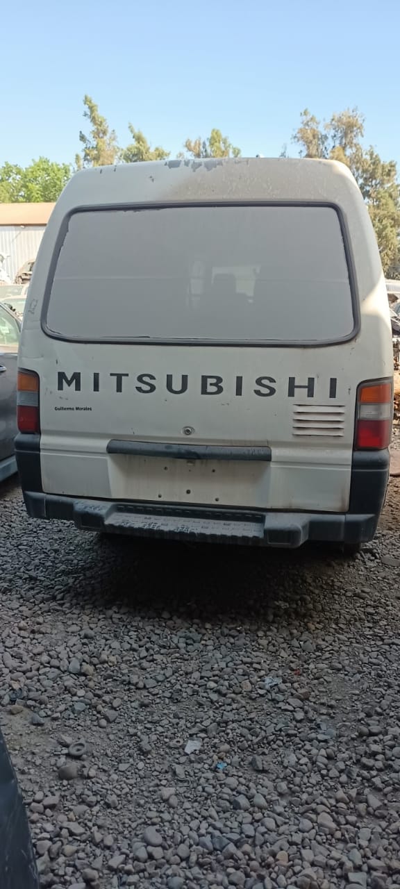 MUñON Mitsubishi L300 2008  USADO  EN DESARME